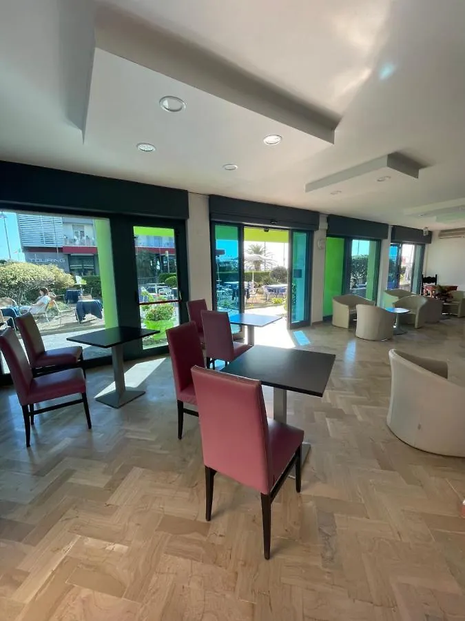 Hotel Diplomatic Bellaria-Igea Marina 3*,